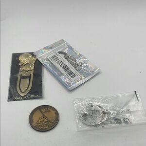 Gold and Silver‎ Medallion and Accessories gift lot